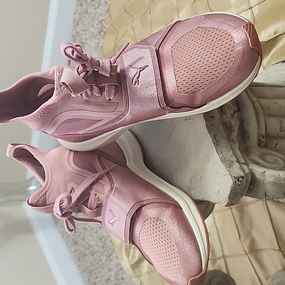 Puma Size 7 Women's